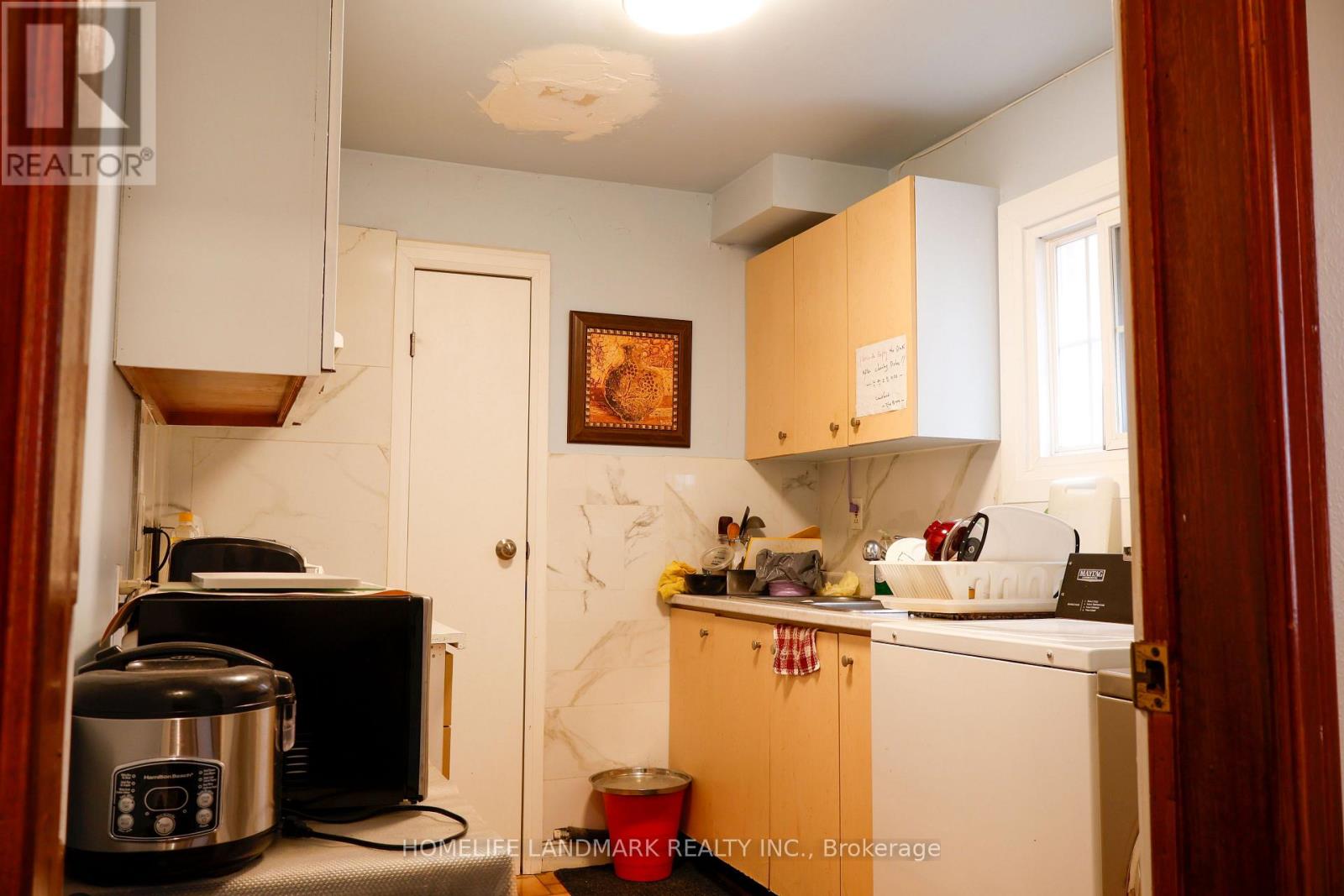 102 - 67 Abitibi Avenue, Toronto, Ontario  M2M 2V3 - Photo 10 - C13050188