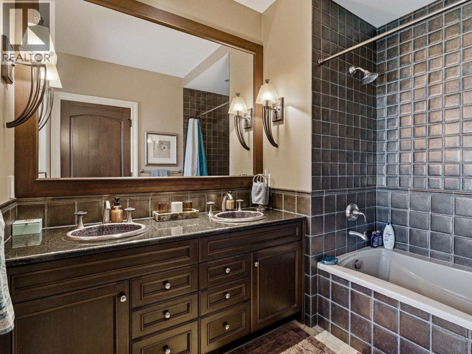 706 Highpointe Court, Kelowna, British Columbia  V1V 2Y3 - Photo 51 - 10384987