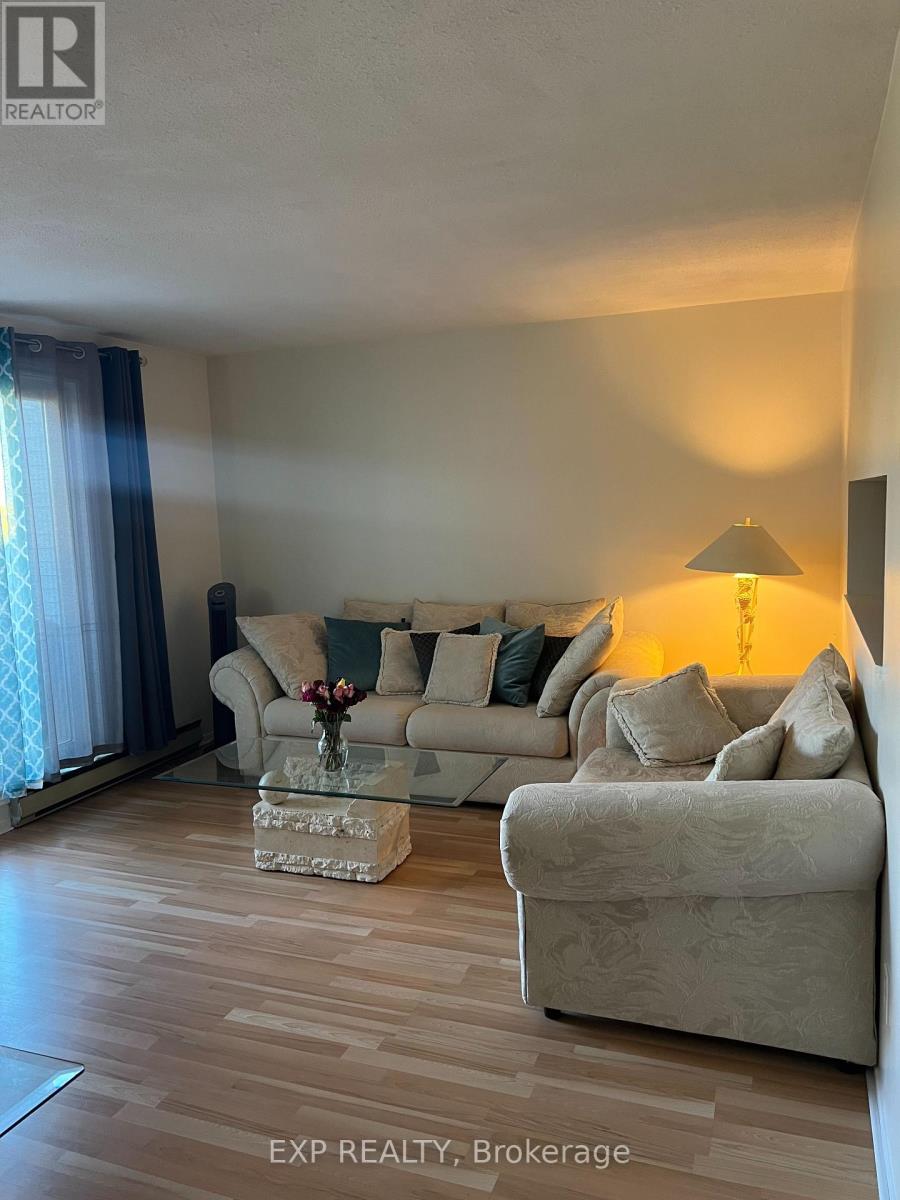 407 - 216 Viewmount Drive, Ottawa, Ontario  K2E 7X4 - Photo 4 - X13050198