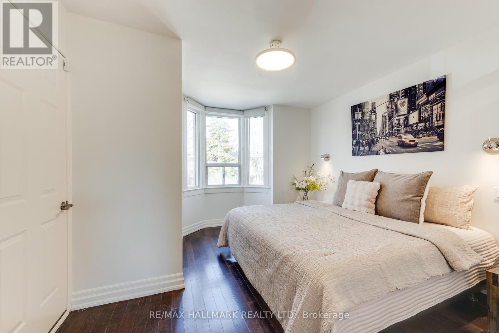 129 Woodfield Road, Toronto, Ontario  M4L 2W5 - Photo 12 - E13049978