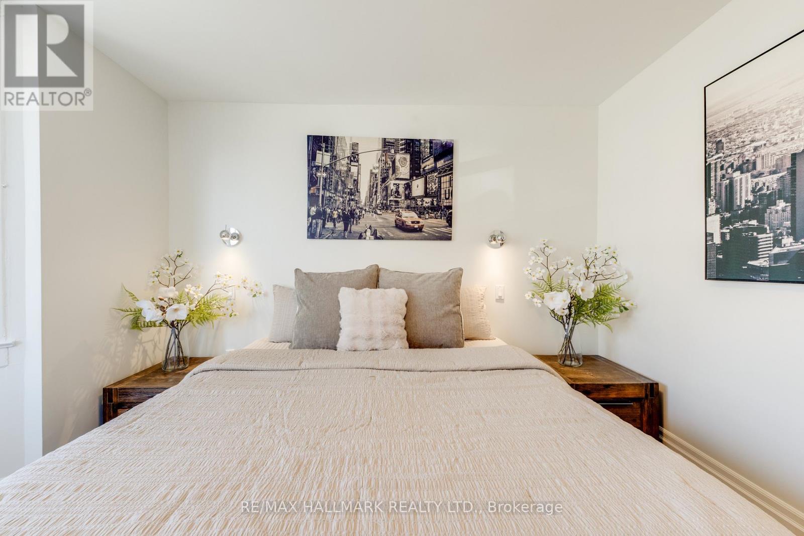 129 Woodfield Road, Toronto, Ontario  M4L 2W5 - Photo 14 - E13049978