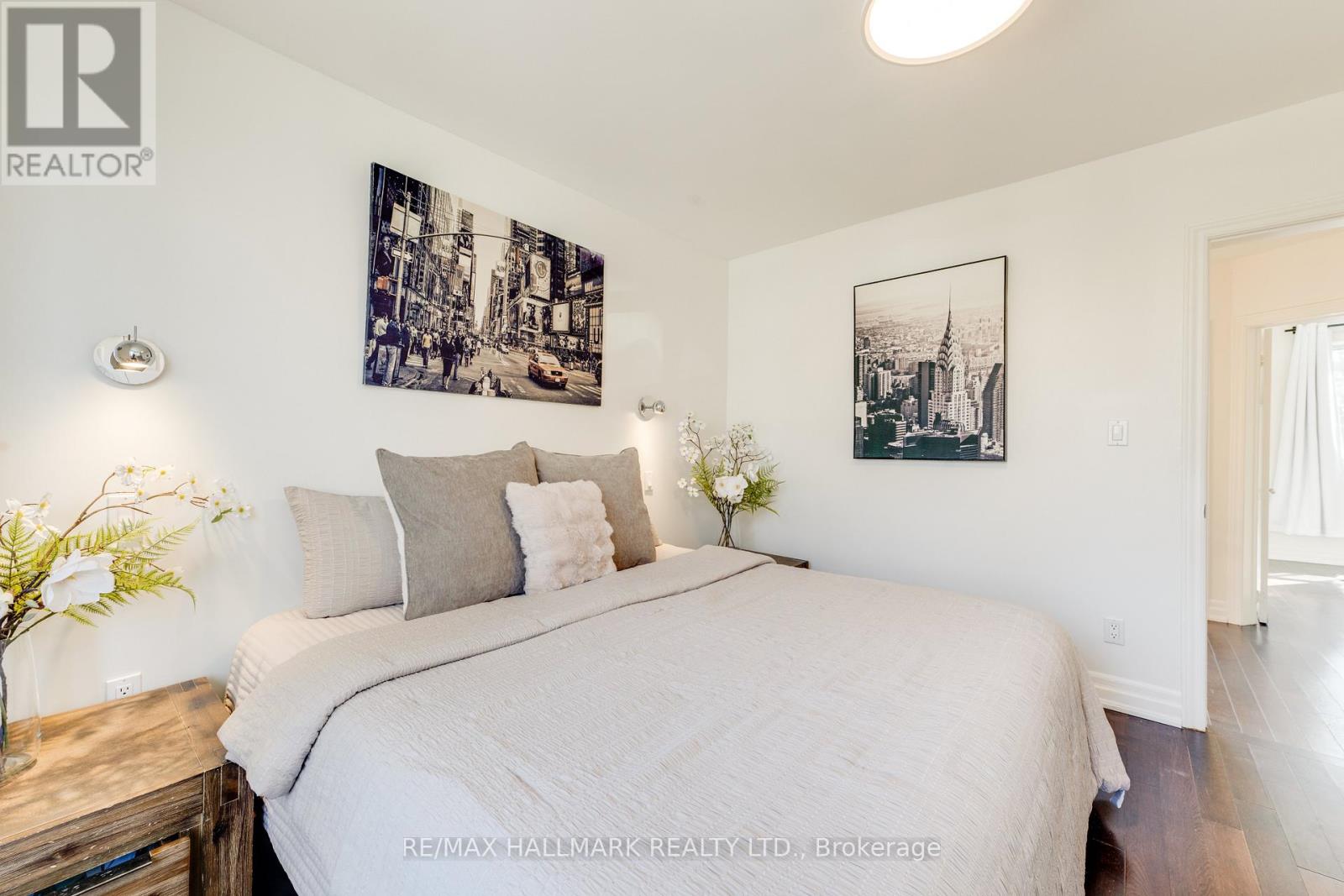 129 Woodfield Road, Toronto, Ontario  M4L 2W5 - Photo 15 - E13049978