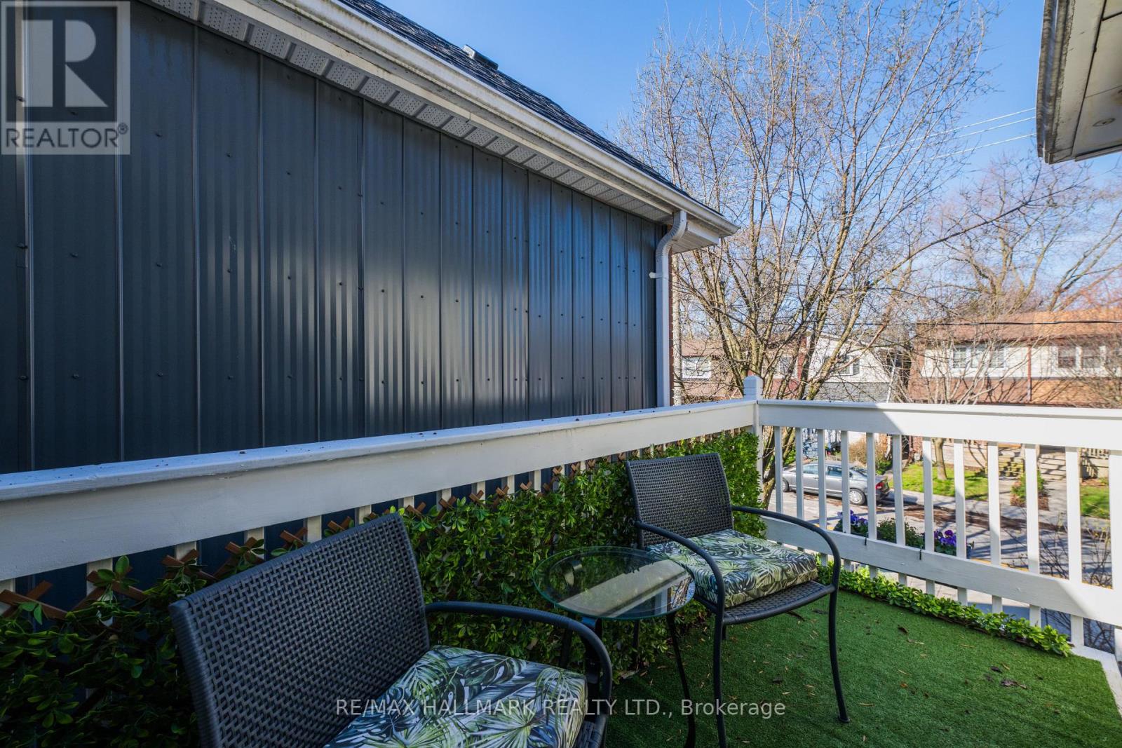 129 Woodfield Road, Toronto, Ontario  M4L 2W5 - Photo 17 - E13049978