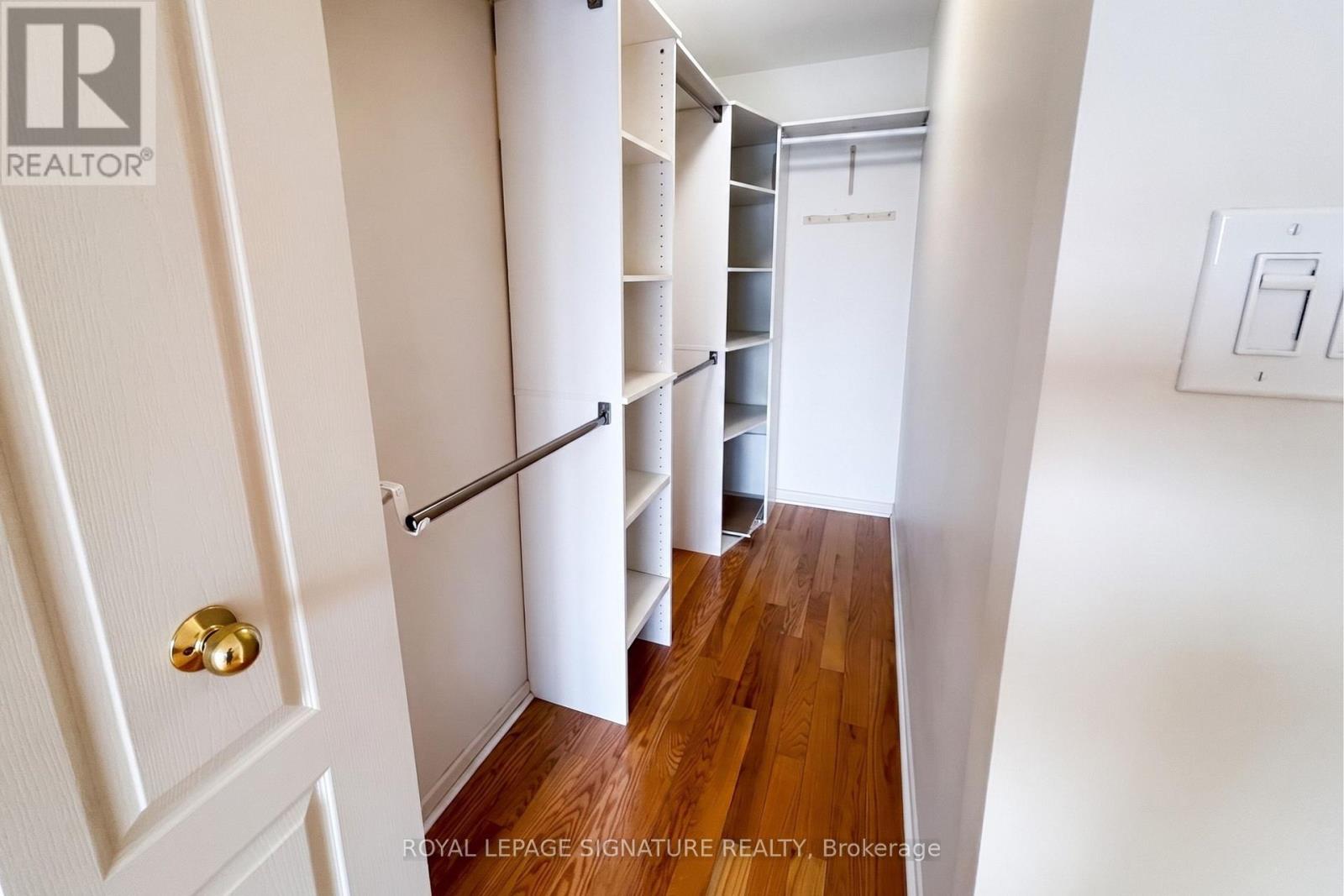 248 Gowan Avenue, Toronto, Ontario  M4J 2K6 - Photo 16 - E13049980