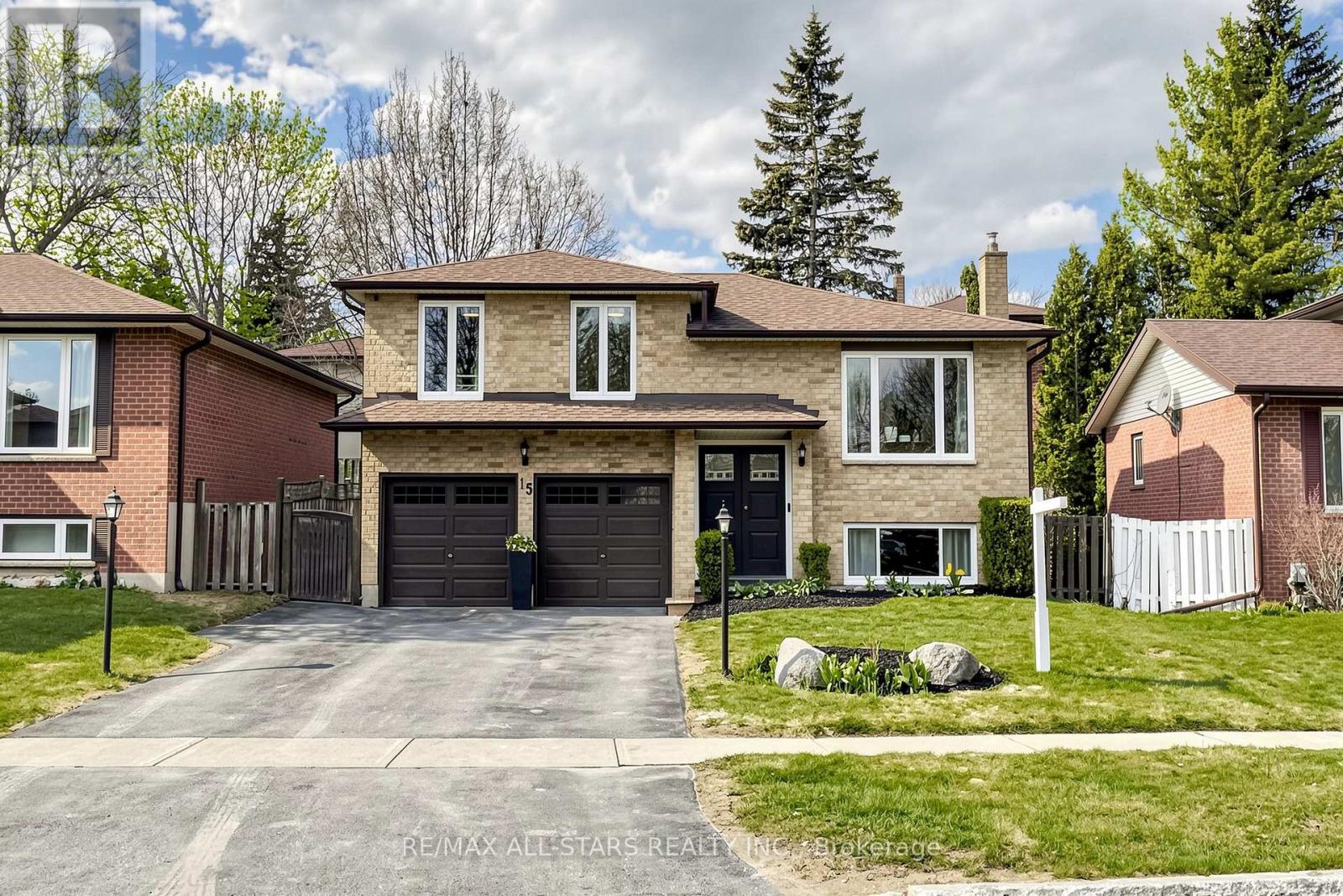 15 APPLEWOOD CRESCENT, Scugog, Ontario