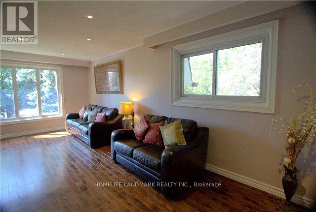 102 Beaverbrook Court, Toronto, Ontario  M1C 3A9 - Photo 4 - E13050148