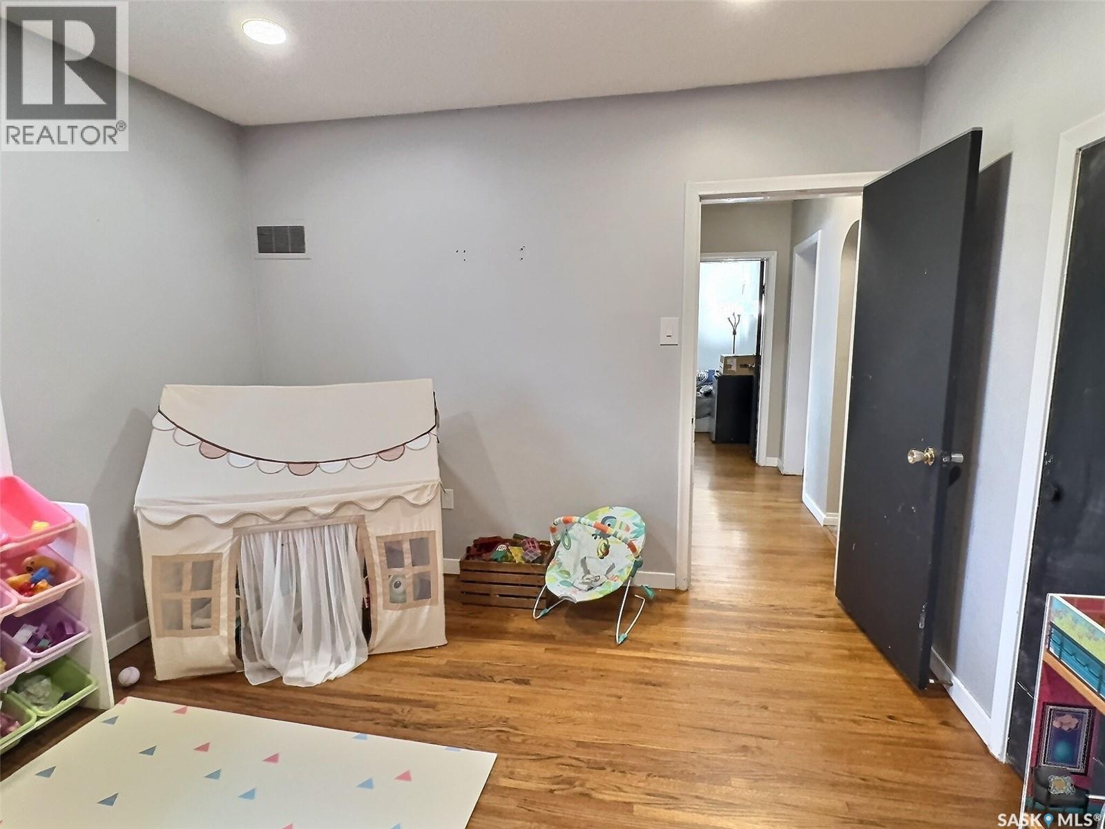 1726 3rd Street, Estevan, Saskatchewan  S4A 0S8 - Photo 16 - SK034080