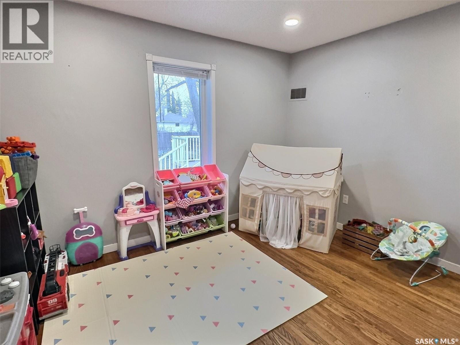 1726 3rd Street, Estevan, Saskatchewan  S4A 0S8 - Photo 17 - SK034080