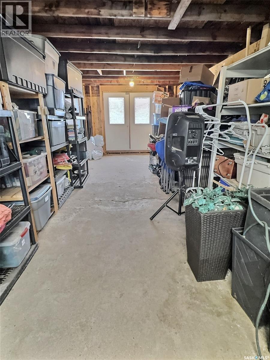 1726 3rd Street, Estevan, Saskatchewan  S4A 0S8 - Photo 24 - SK034080