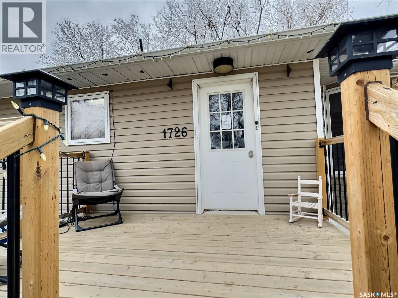 1726 3rd Street, Estevan, Saskatchewan  S4A 0S8 - Photo 3 - SK034080