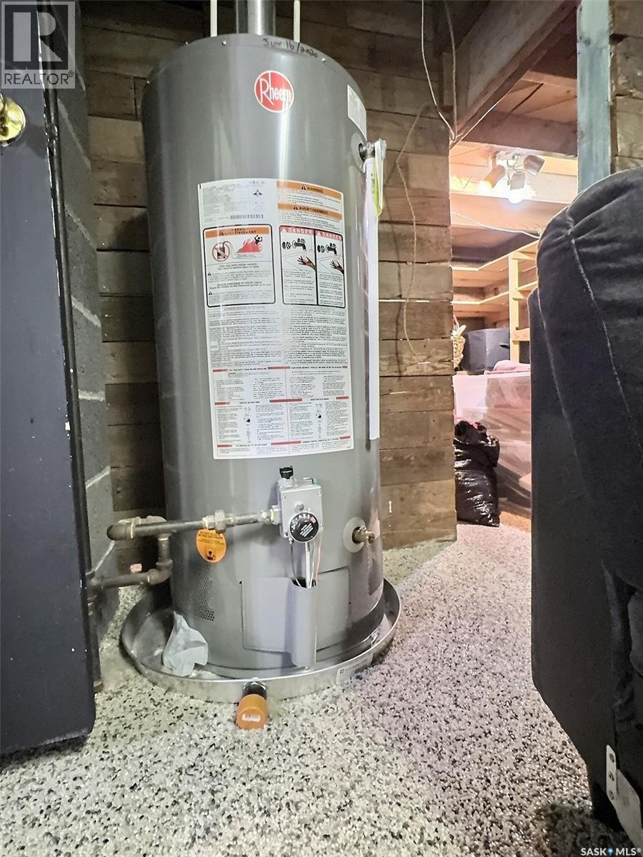 1726 3rd Street, Estevan, Saskatchewan  S4A 0S8 - Photo 36 - SK034080