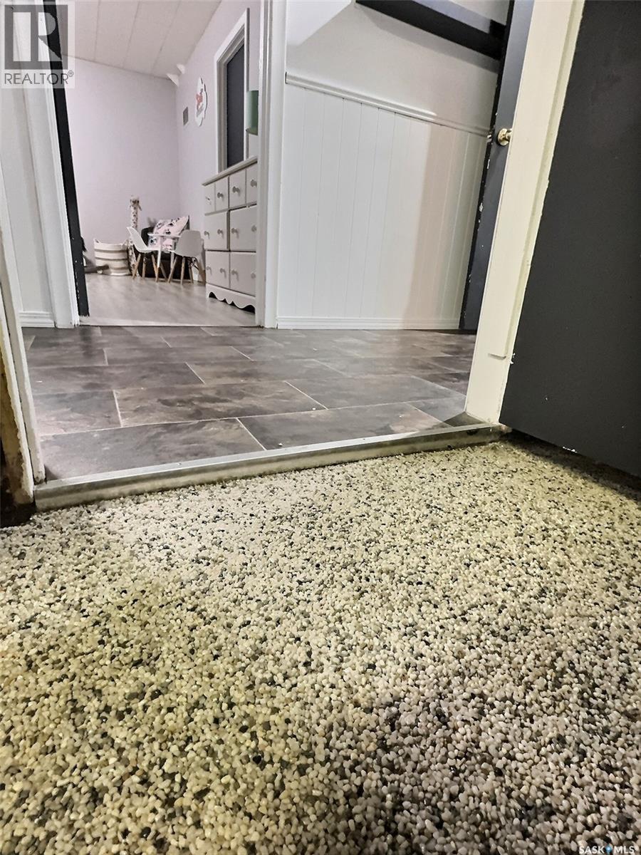 1726 3rd Street, Estevan, Saskatchewan  S4A 0S8 - Photo 37 - SK034080