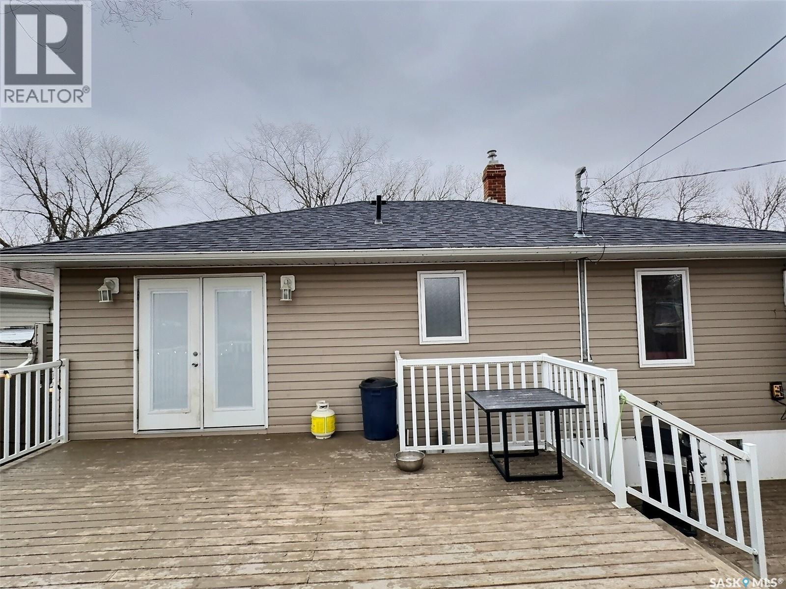 1726 3rd Street, Estevan, Saskatchewan  S4A 0S8 - Photo 39 - SK034080