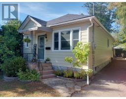 32 HENRY STREET, Barrie, Ontario