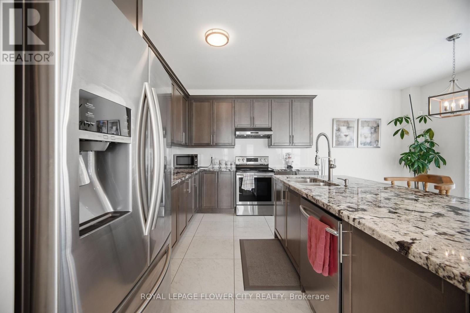 572 Mactier Drive, Vaughan, Ontario  L4H 4T9 - Photo 13 - N13049942