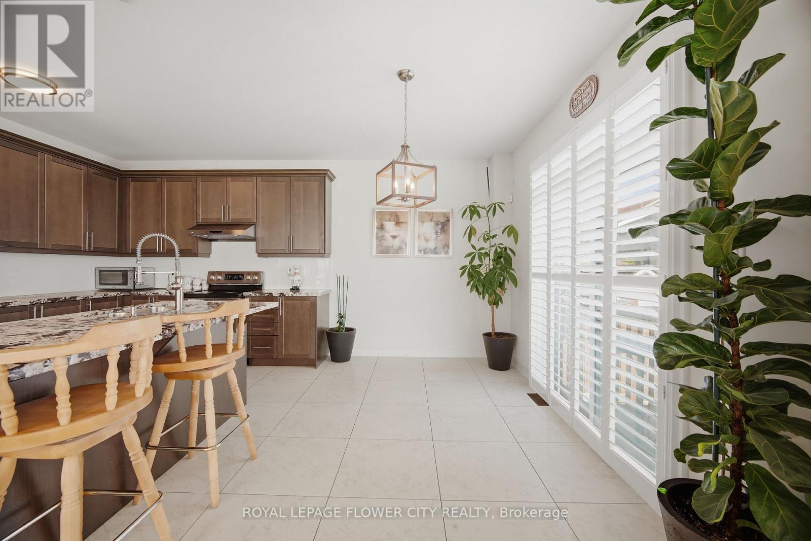 572 Mactier Drive, Vaughan, Ontario  L4H 4T9 - Photo 17 - N13049942