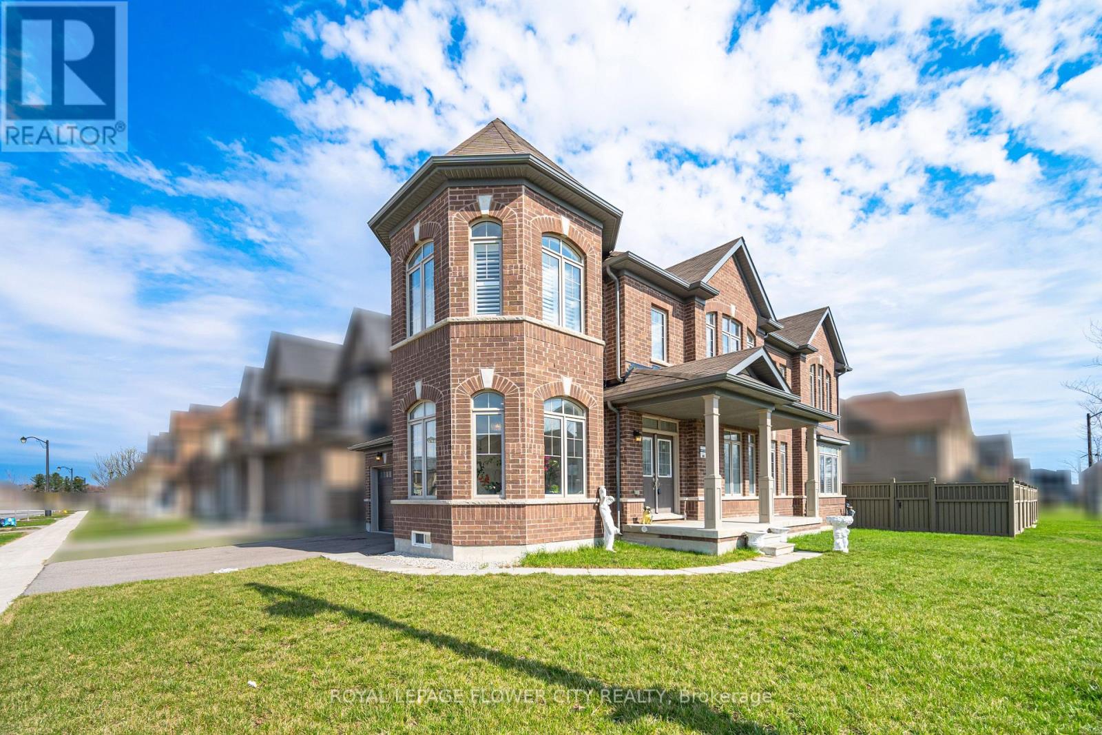 572 Mactier Drive, Vaughan, Ontario  L4H 4T9 - Photo 2 - N13049942