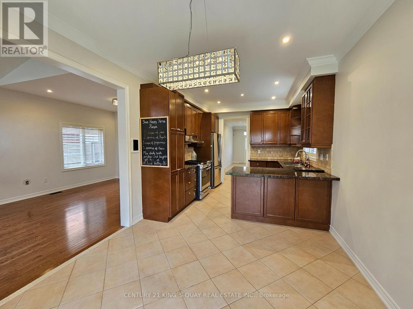 118 Sand Valley Street, Vaughan (Patterson), Ontario  L6A 0S1 - Photo 11 - N13050012