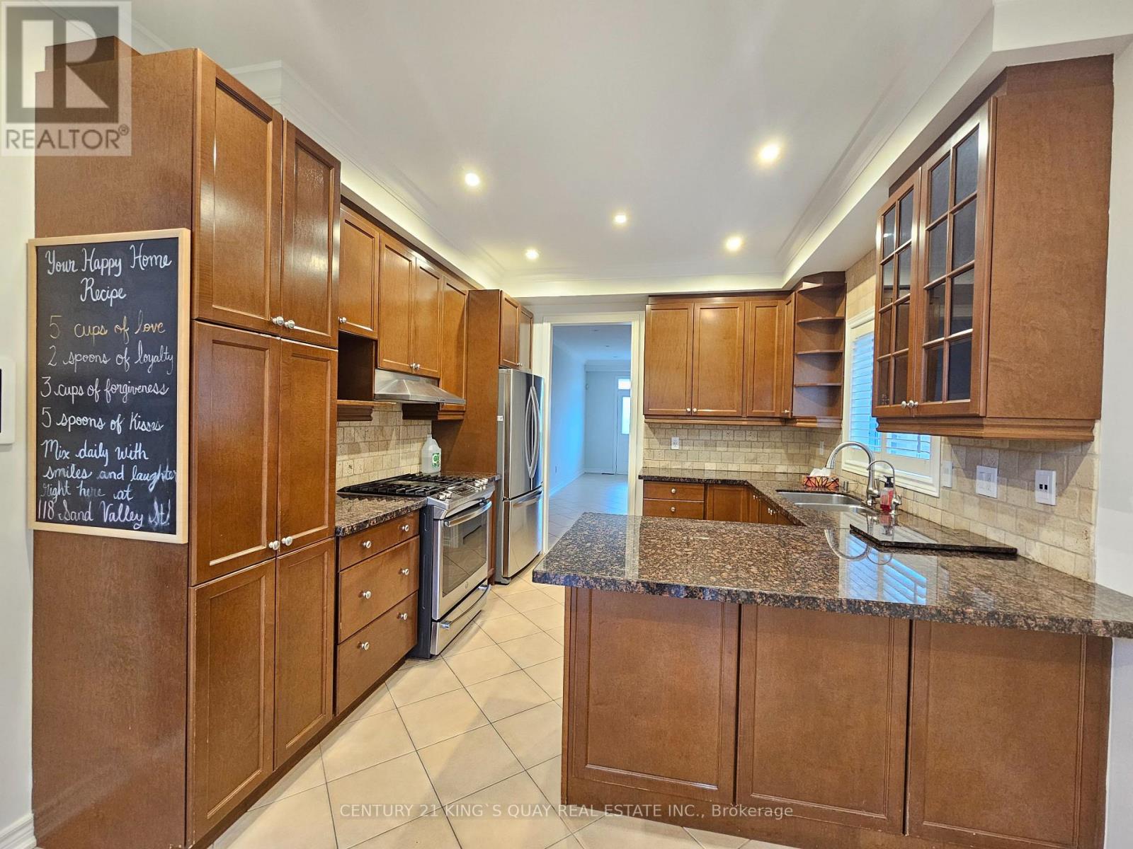 118 Sand Valley Street, Vaughan (Patterson), Ontario  L6A 0S1 - Photo 7 - N13050012