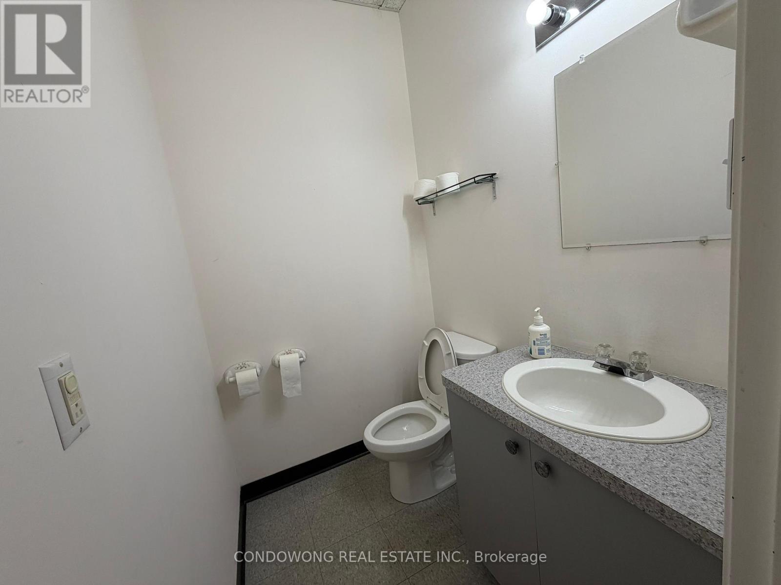 209 - 328 Highway 7 E, Richmond Hill (Doncrest), Ontario  L4B 3P7 - Photo 17 - N13050172