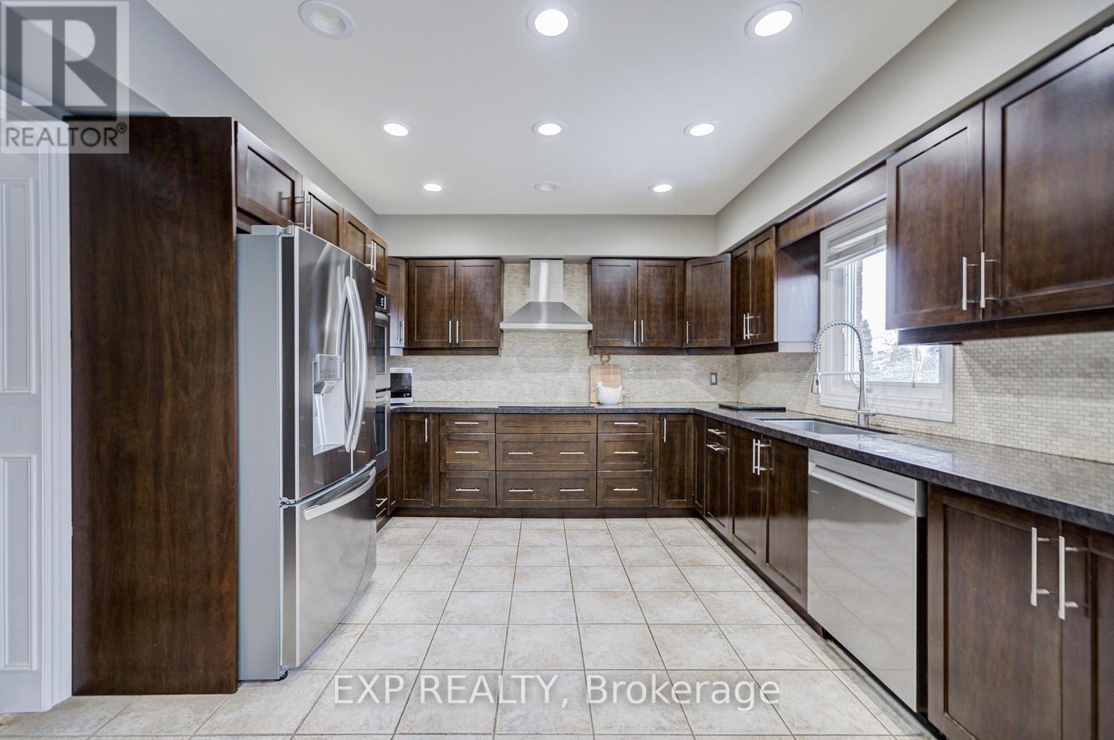 372 Greenock Drive, Vaughan, Ontario  L6A 1M5 - Photo 15 - N13050176