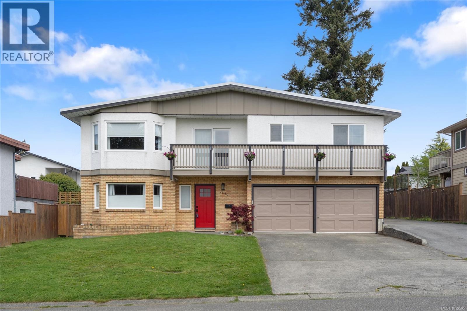 1690 Tampico Pl, Saanich, British Columbia  V8N 5H2 - Photo 2 - 1032505