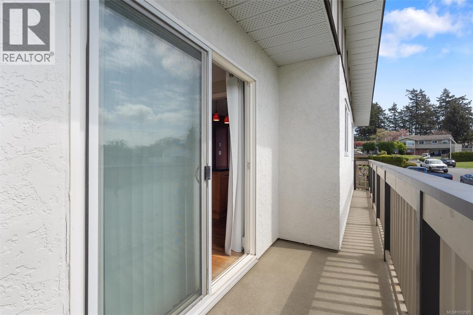 1690 Tampico Pl, Saanich, British Columbia  V8N 5H2 - Photo 21 - 1032505