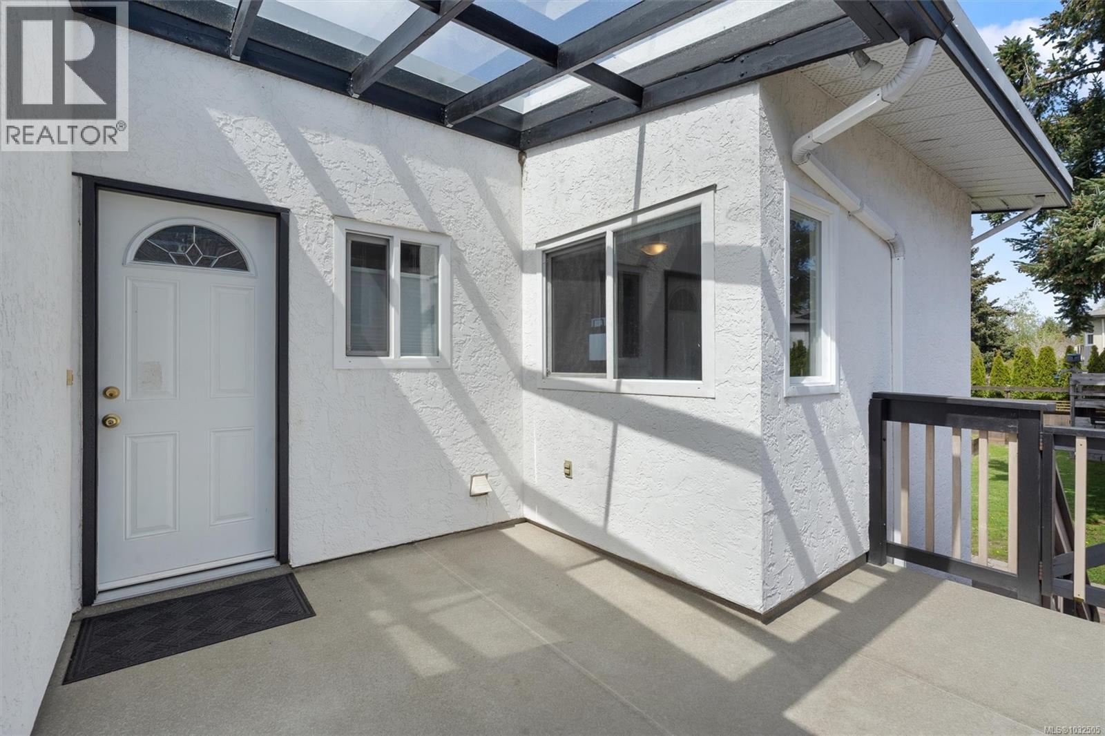 1690 Tampico Pl, Saanich, British Columbia  V8N 5H2 - Photo 42 - 1032505