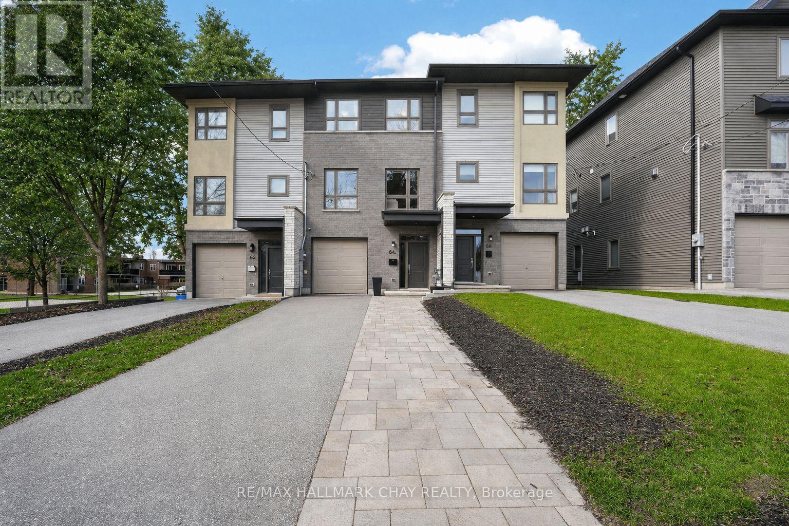 84 CLAPPERTON STREET, Barrie, Ontario