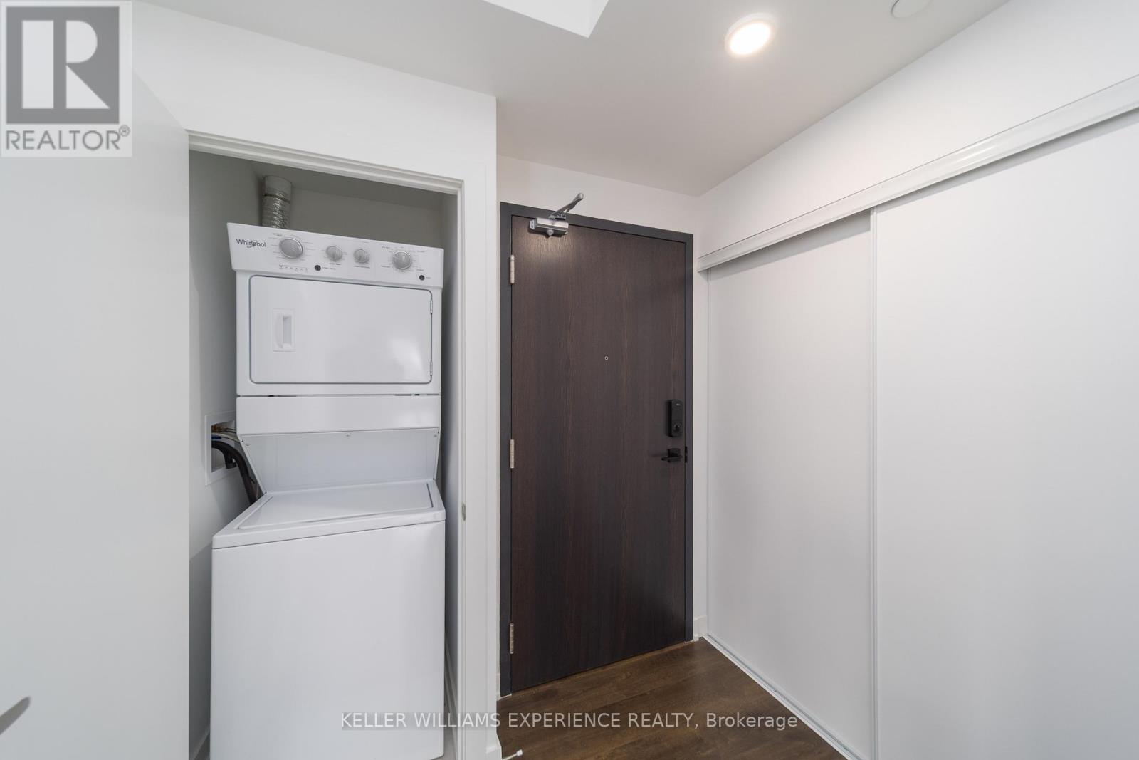 205 - 56 Lakeside Terrace, Barrie (Little Lake), Ontario  L4M 0L4 - Photo 18 - S13050028