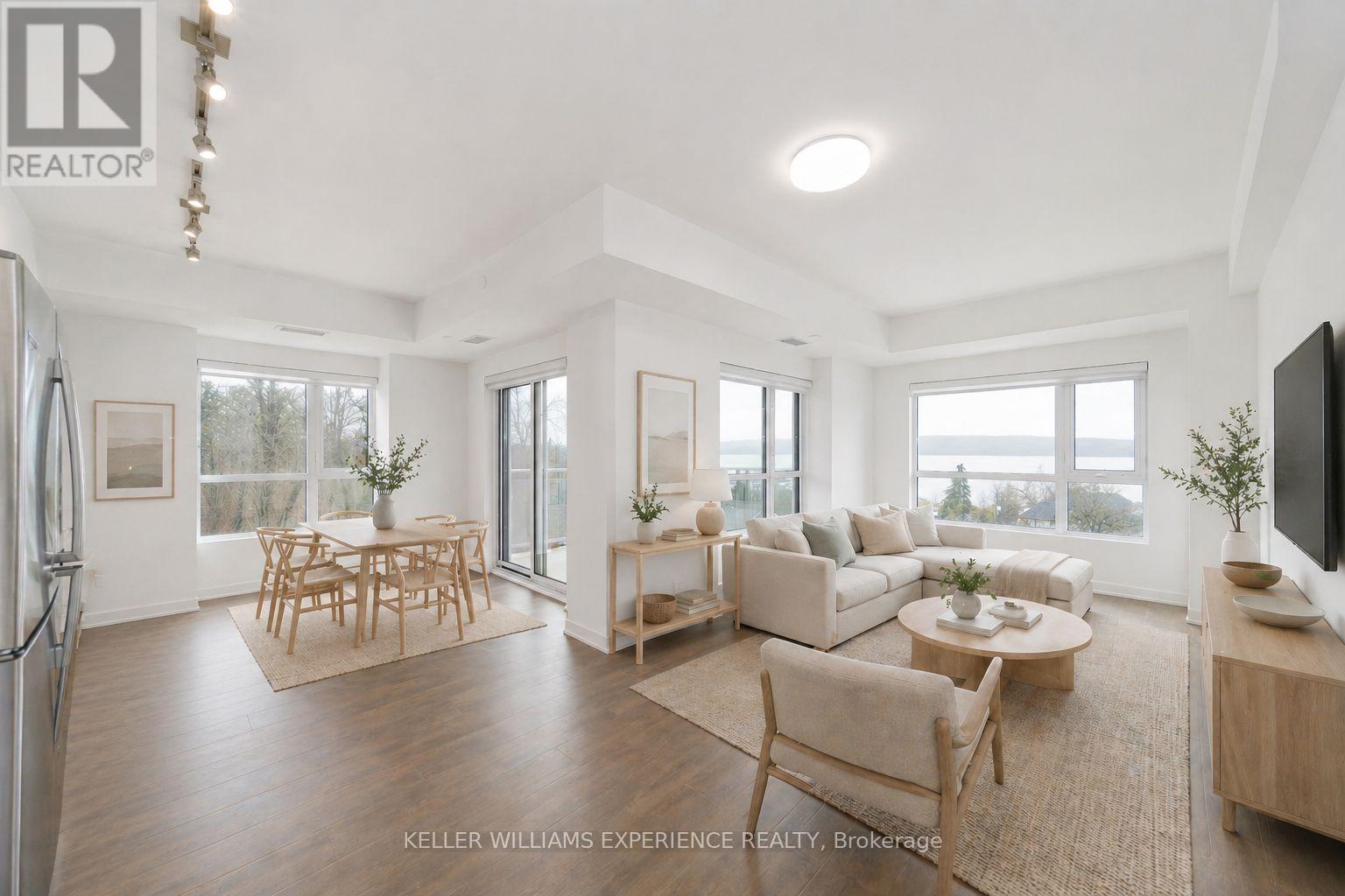 205 - 56 Lakeside Terrace, Barrie (Little Lake), Ontario  L4M 0L4 - Photo 5 - S13050028