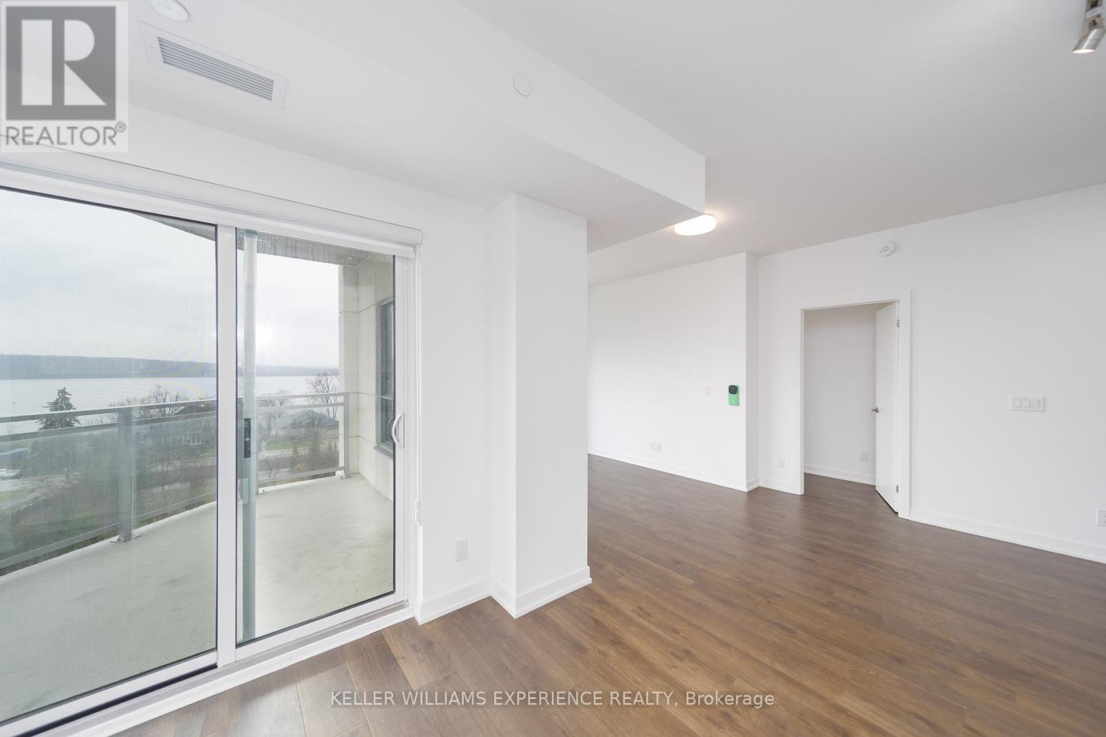 205 - 56 Lakeside Terrace, Barrie (Little Lake), Ontario  L4M 0L4 - Photo 7 - S13050028