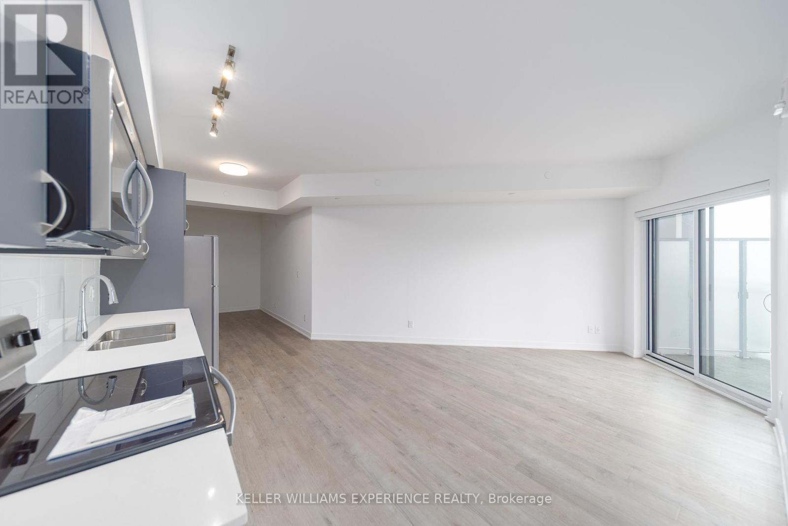 508 - 56 Lakeside Terrace, Barrie (Little Lake), Ontario  L4M 0L4 - Photo 4 - S13050034