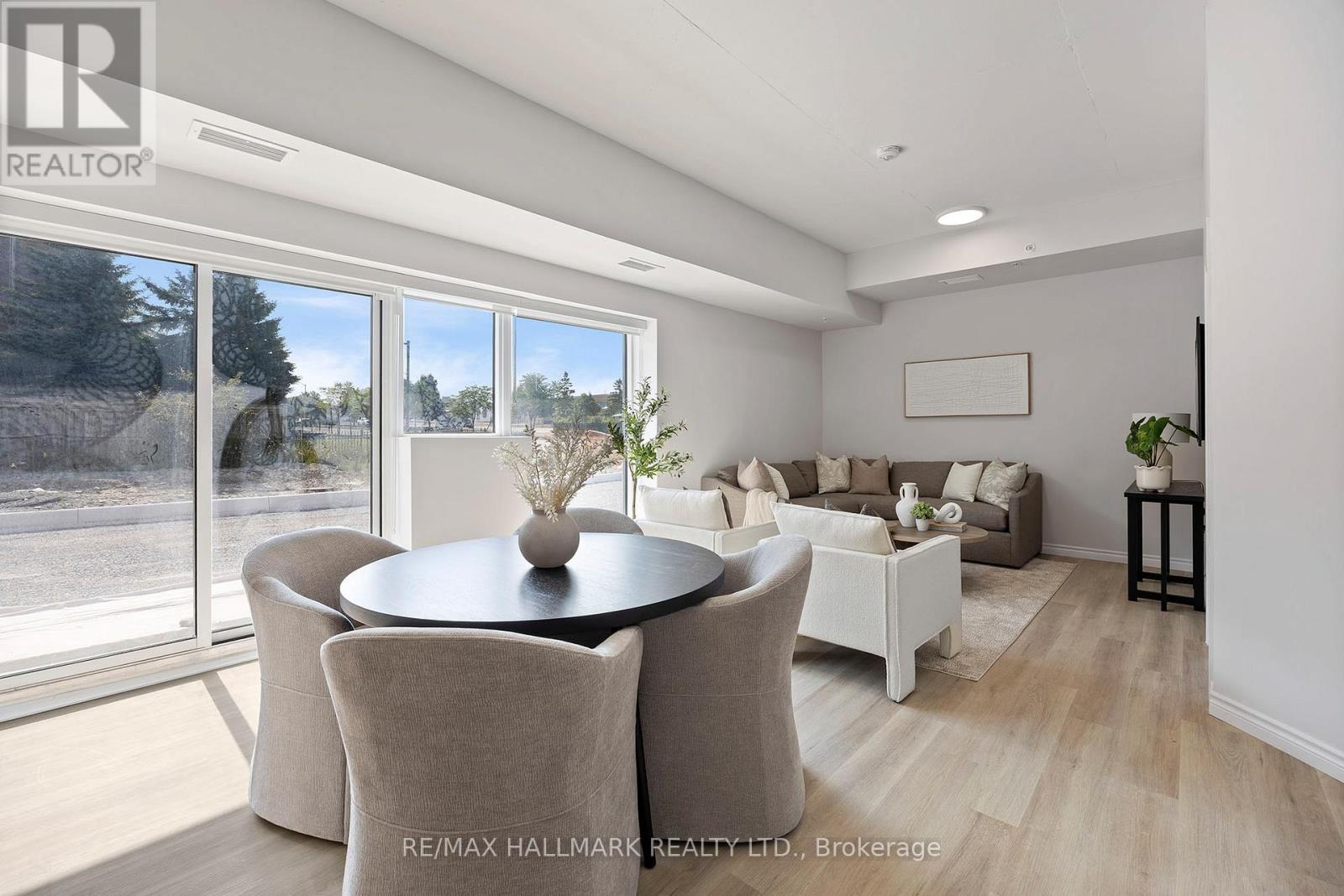 213 - 70 Dean Avenue, Barrie (Painswick South), Ontario  L4N 0C2 - Photo 10 - S13050056