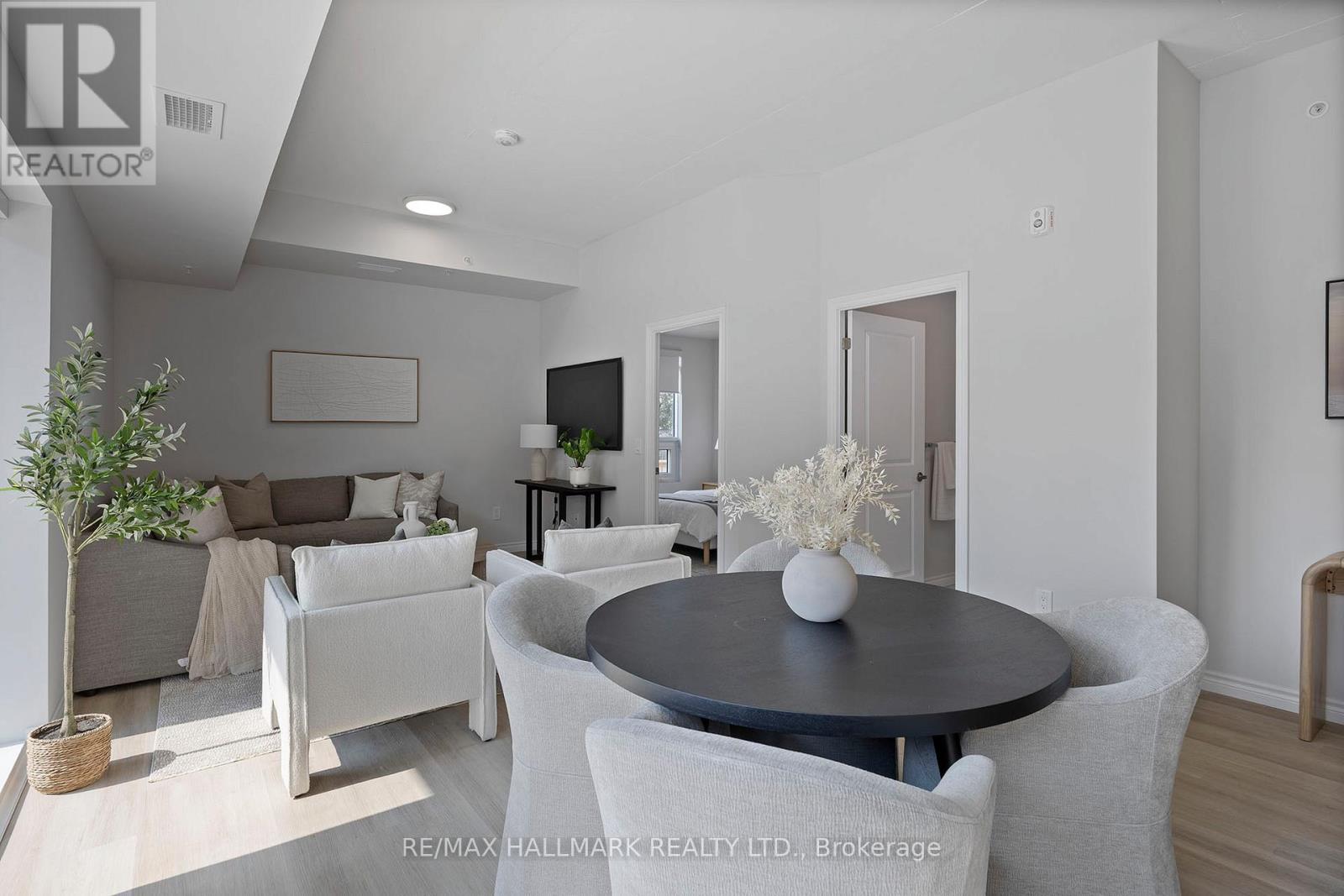 213 - 70 Dean Avenue, Barrie (Painswick South), Ontario  L4N 0C2 - Photo 11 - S13050056