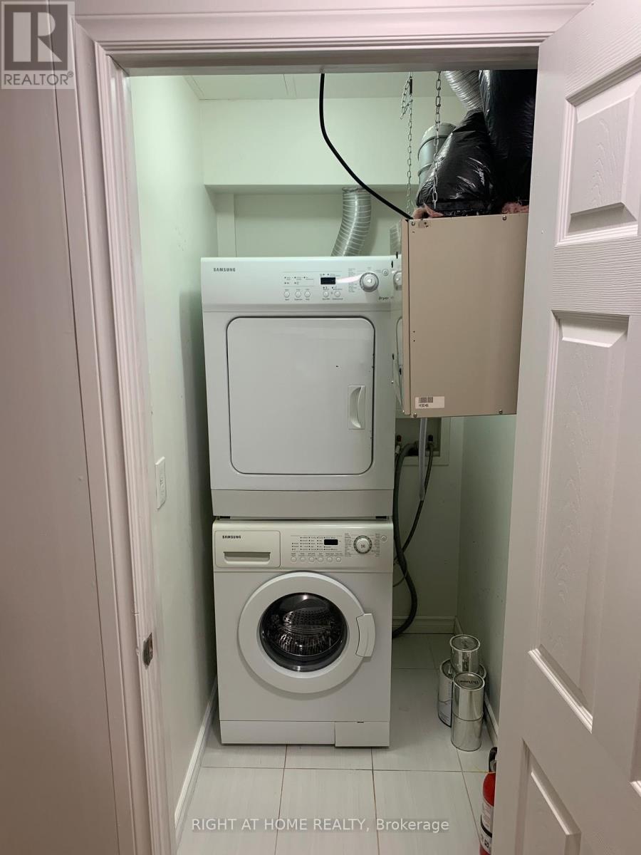 701 The Queensway Avenue, Toronto, Ontario  M8Y 1L2 - Photo 10 - W13049974