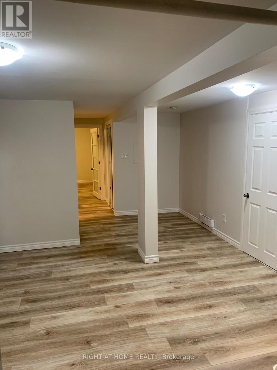 701 The Queensway Avenue, Toronto, Ontario  M8Y 1L2 - Photo 3 - W13049974