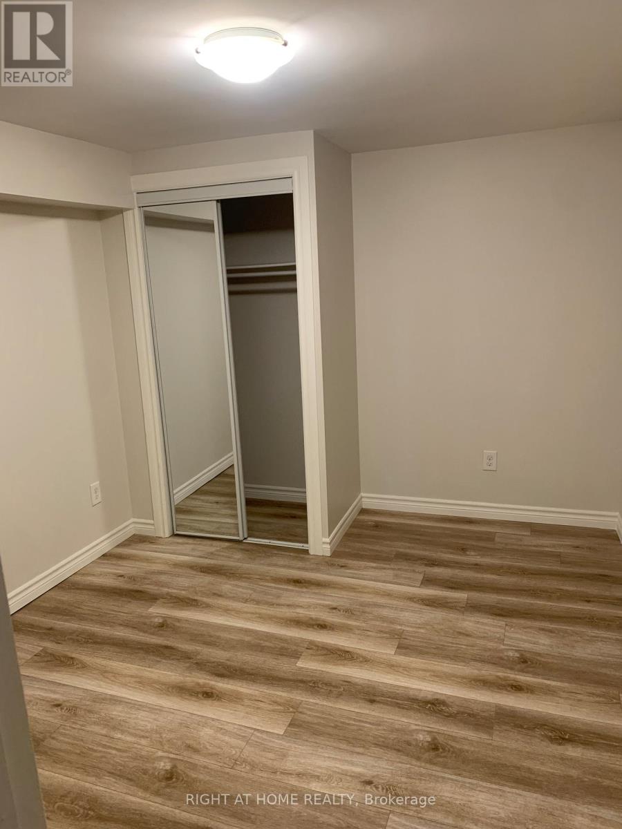 701 The Queensway Avenue, Toronto, Ontario  M8Y 1L2 - Photo 5 - W13049974