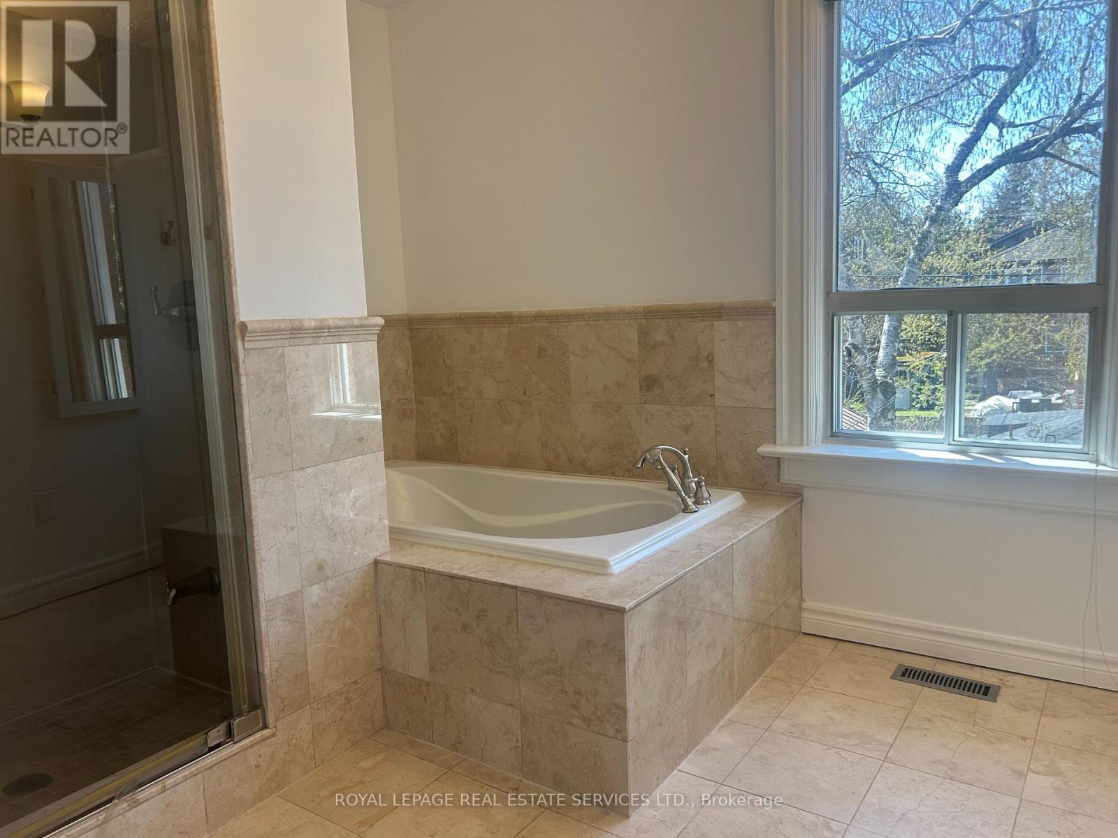 40 Prince Rupert Avenue, Toronto, Ontario  M6P 2A7 - Photo 17 - W13049990