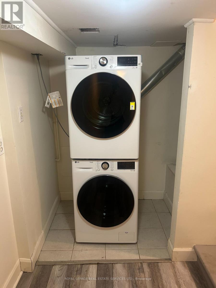 40 Prince Rupert Avenue, Toronto, Ontario  M6P 2A7 - Photo 28 - W13049990