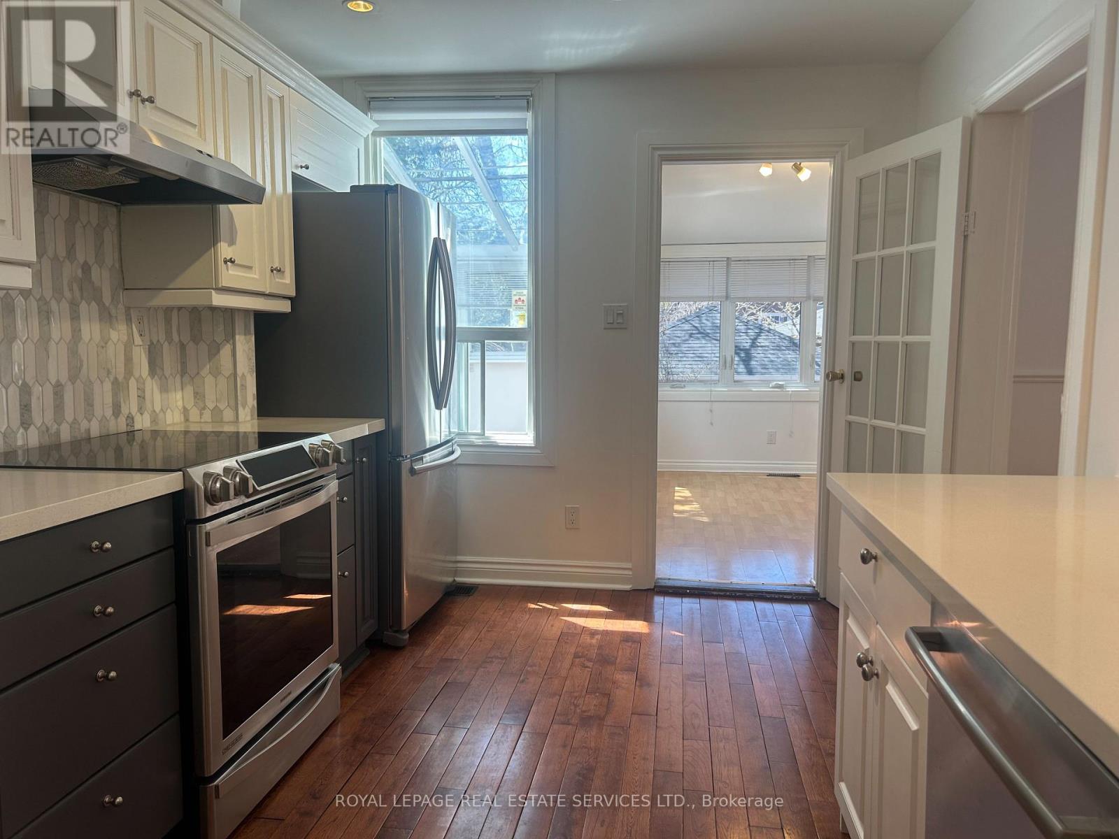 40 Prince Rupert Avenue, Toronto, Ontario  M6P 2A7 - Photo 4 - W13049990