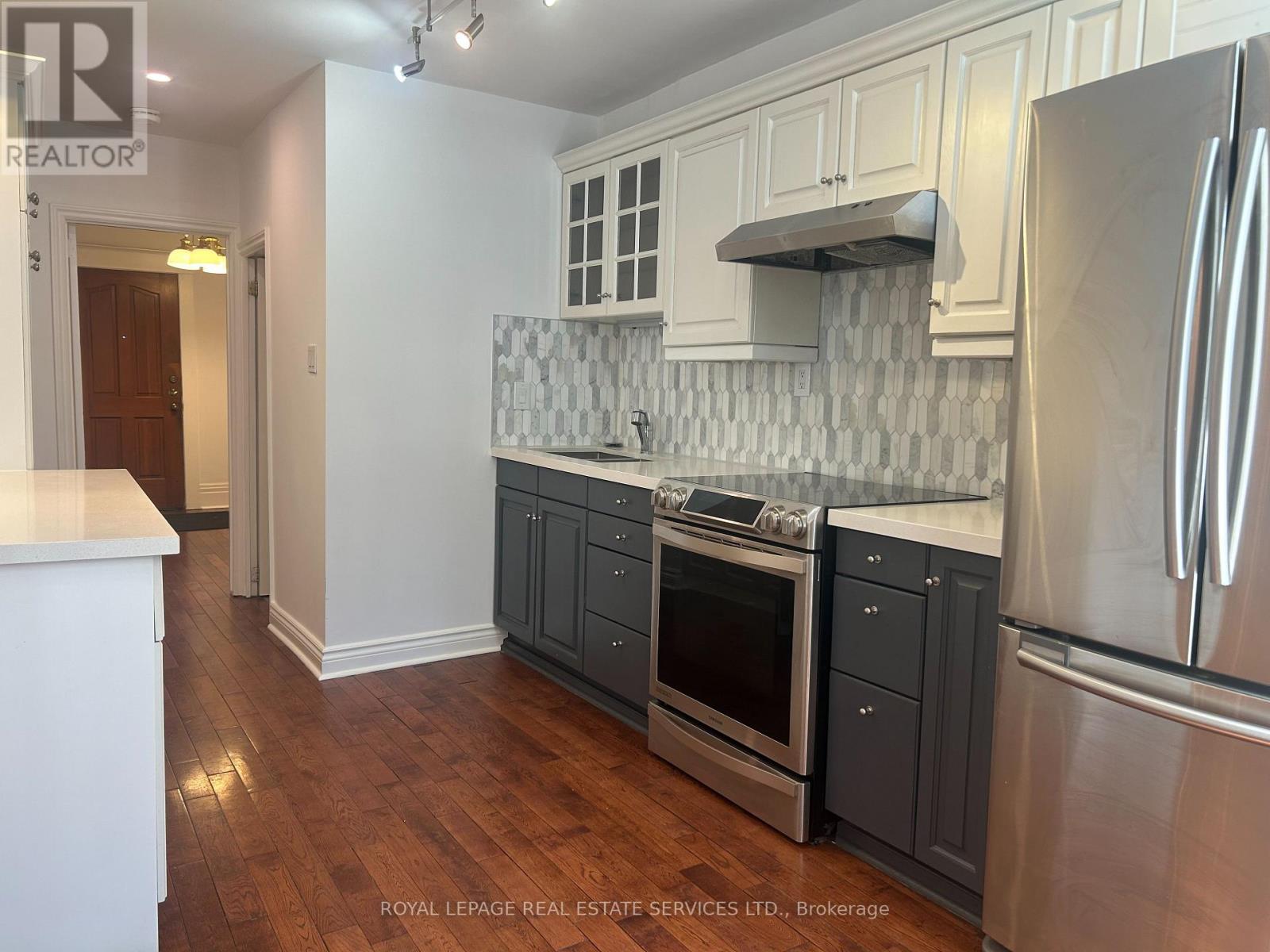 40 Prince Rupert Avenue, Toronto, Ontario  M6P 2A7 - Photo 5 - W13049990