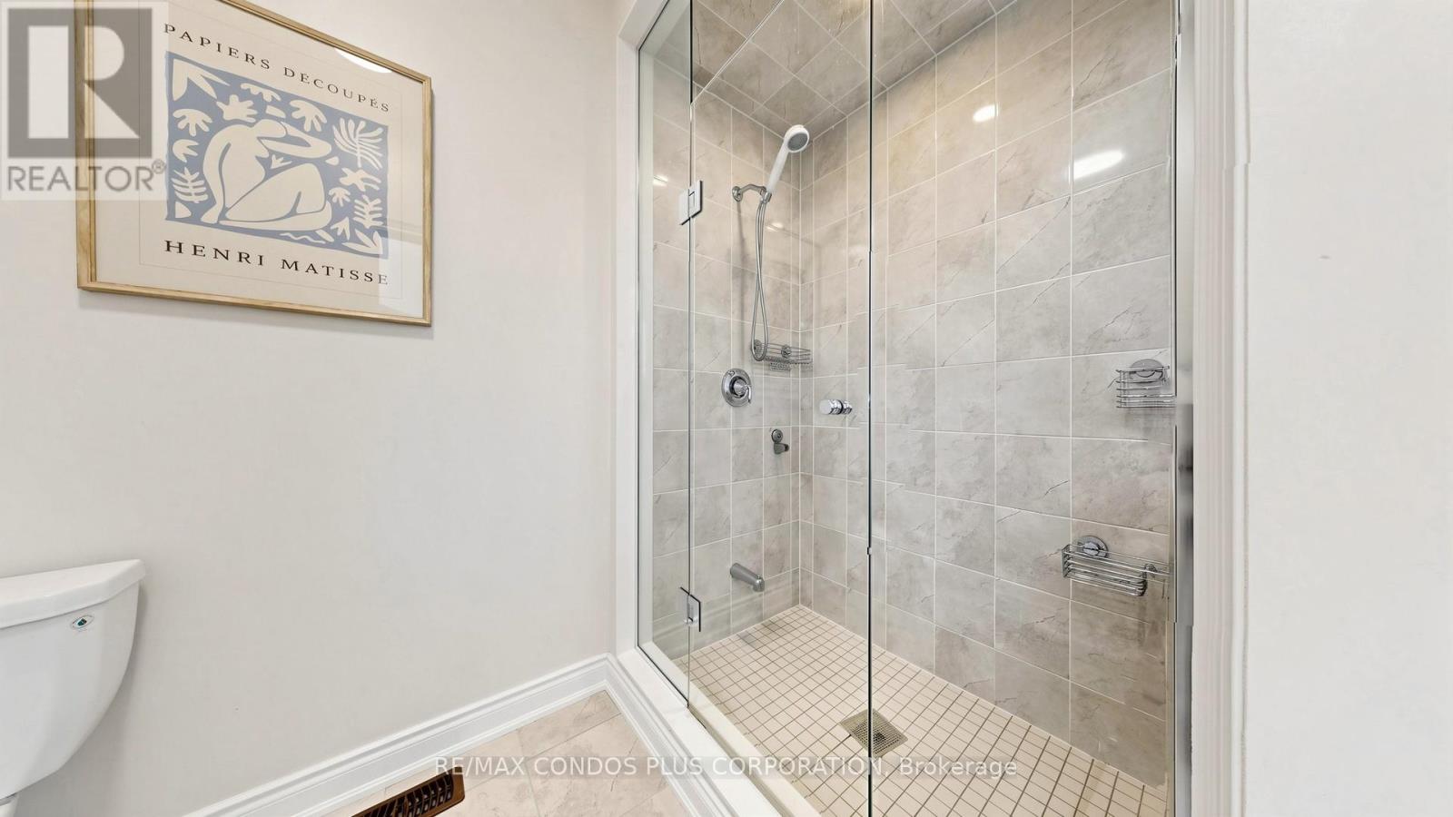 1361 Yellow Rose Circle, Oakville, Ontario  L6M 5L3 - Photo 21 - W13050008