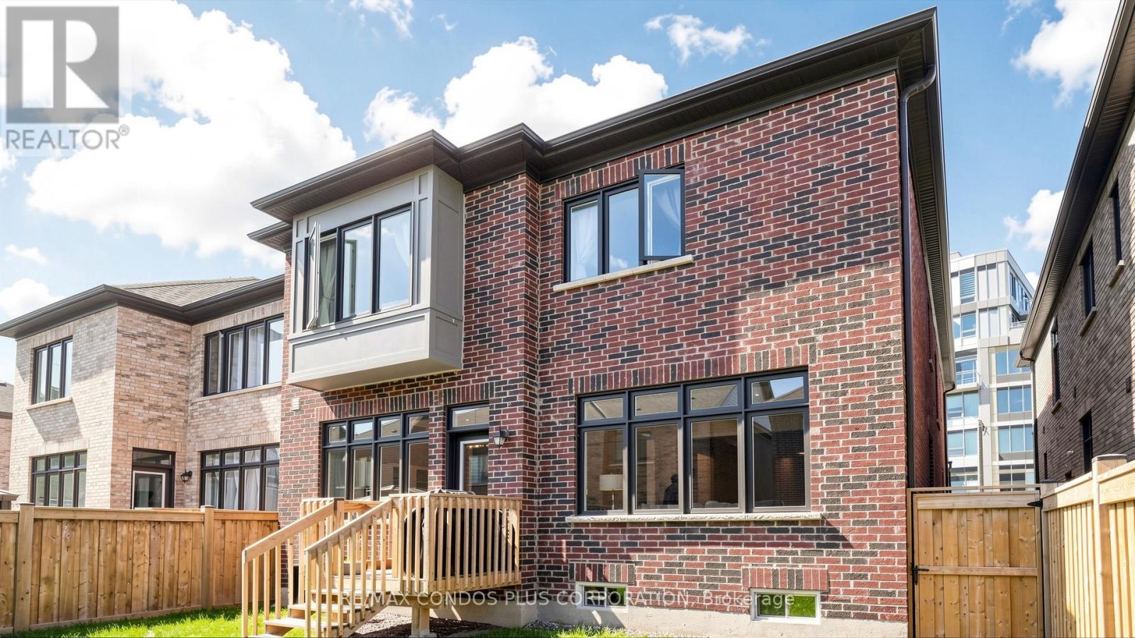 1361 Yellow Rose Circle, Oakville, Ontario  L6M 5L3 - Photo 36 - W13050008