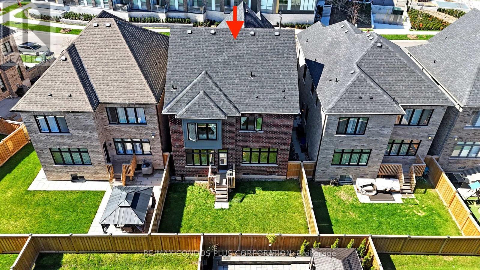 1361 Yellow Rose Circle, Oakville, Ontario  L6M 5L3 - Photo 38 - W13050008