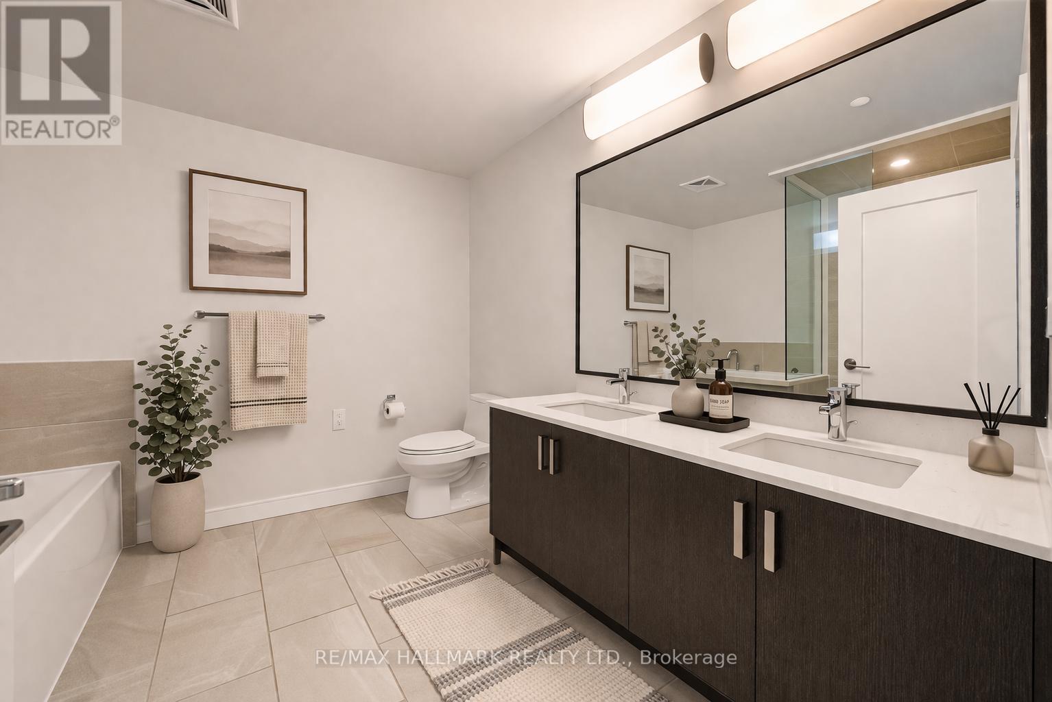 111 - 1575 Lakeshore Road W, Mississauga, Ontario  L5J 1J4 - Photo 24 - W13050088