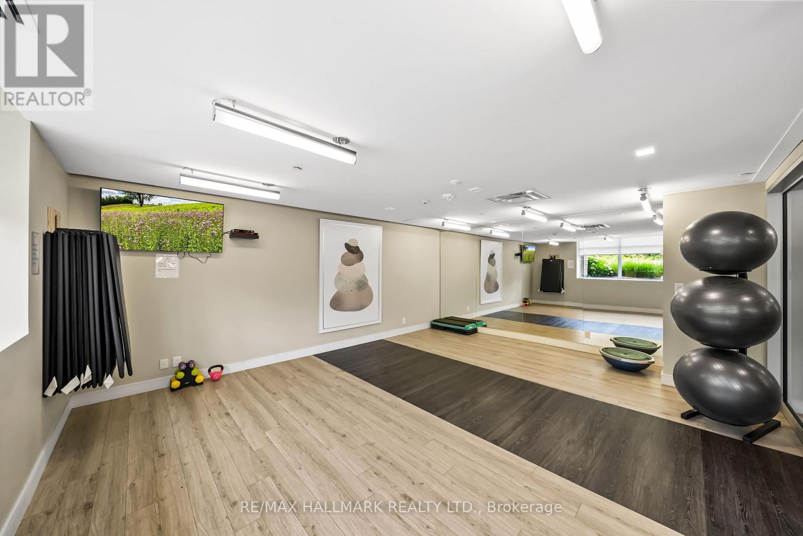 111 - 1575 Lakeshore Road W, Mississauga, Ontario  L5J 1J4 - Photo 41 - W13050088