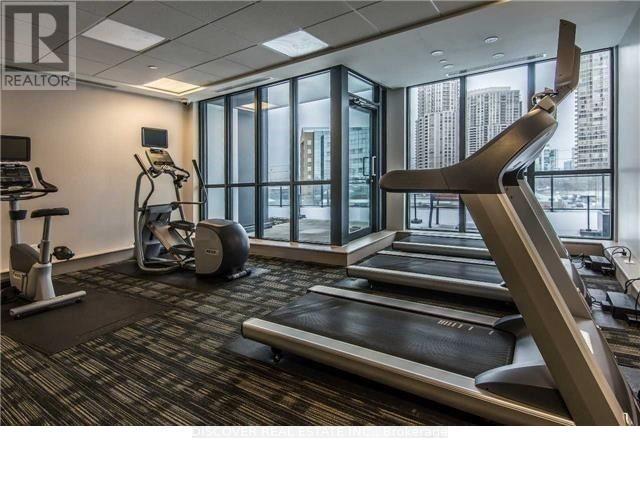 2402 - 55 Eglinton Avenue W, Mississauga, Ontario  L5R 0E4 - Photo 13 - W13050102