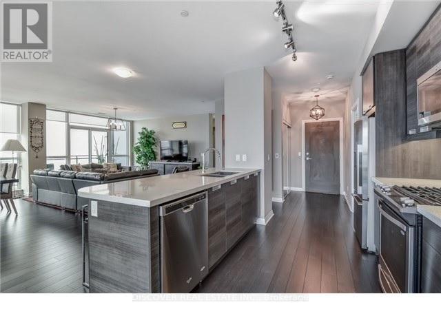 2402 - 55 Eglinton Avenue W, Mississauga, Ontario  L5R 0E4 - Photo 15 - W13050102