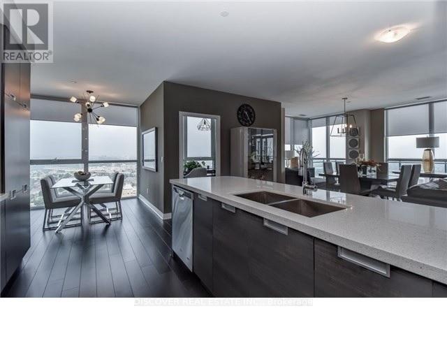 2402 - 55 Eglinton Avenue W, Mississauga, Ontario  L5R 0E4 - Photo 16 - W13050102